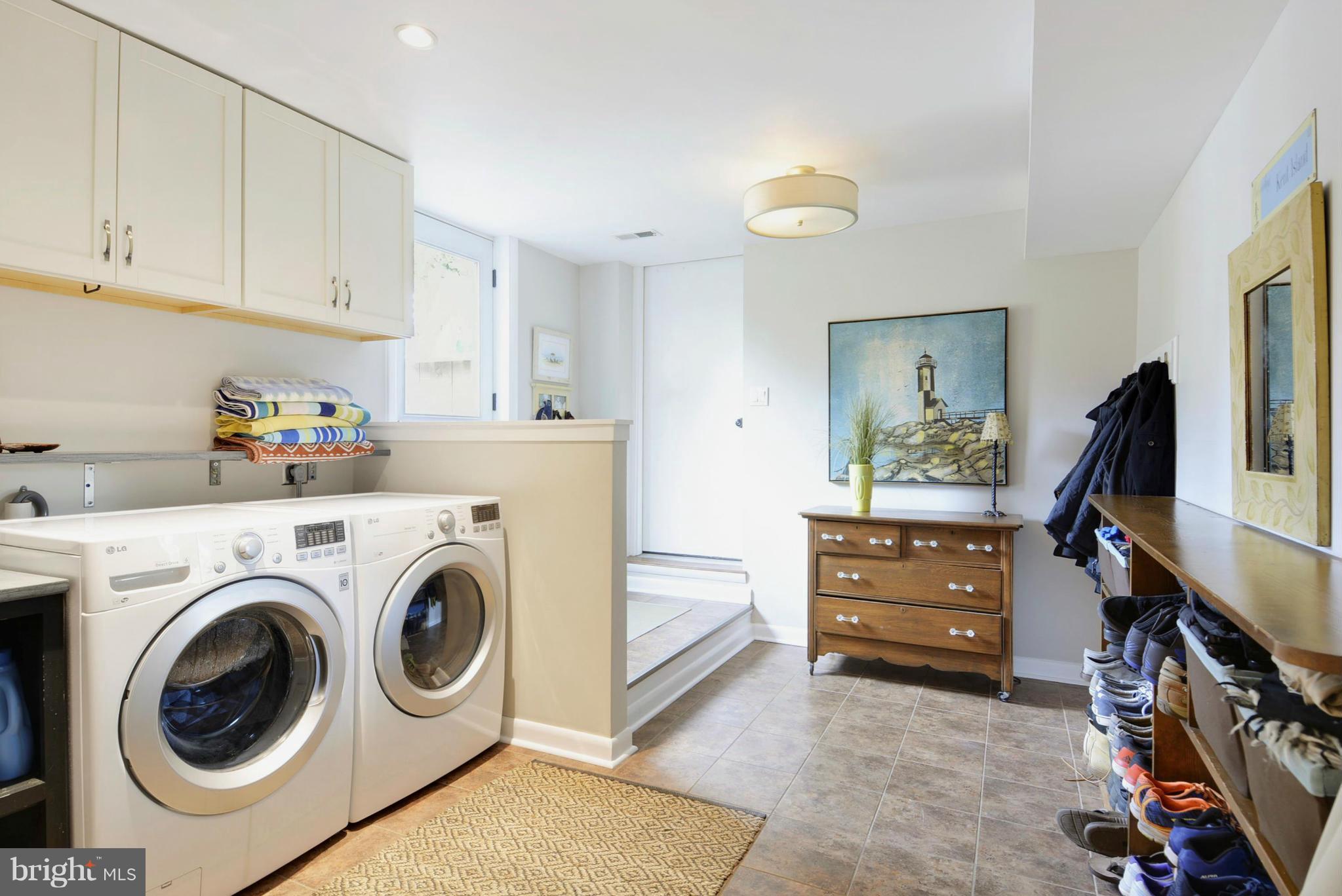 400 Queens Colony High Road Stevensville, MD 21666 - Photo 21 of 30 Laundry/Mud Room