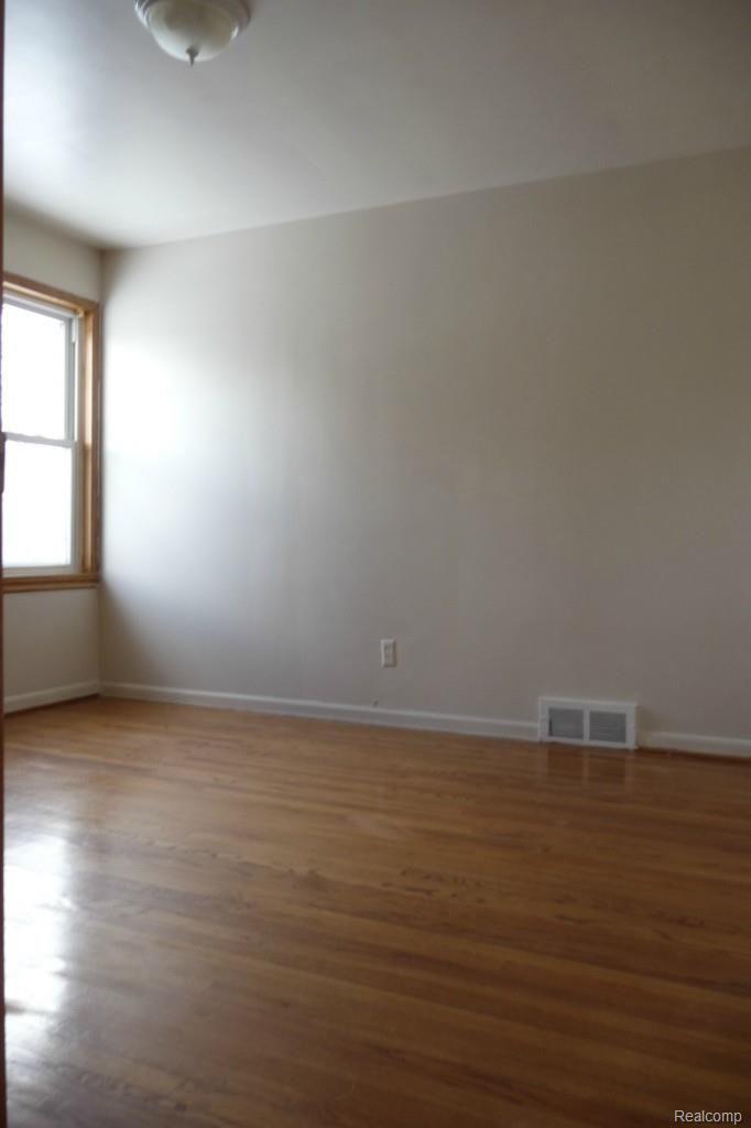 26751 Ford Road Dearborn Heights, MI 48127 - Photo 32 of 45 Bedroom 2.jpg