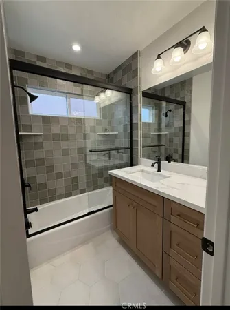 $1,995,000 | 224 Covina Avenue, Long Beach, CA 90803