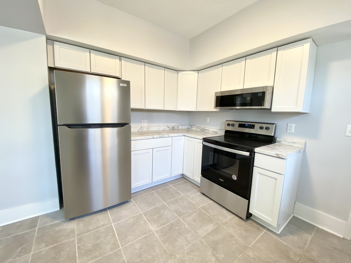 627 East Grove Avenue Rantoul, IL 61866 - Photo 7 of 14