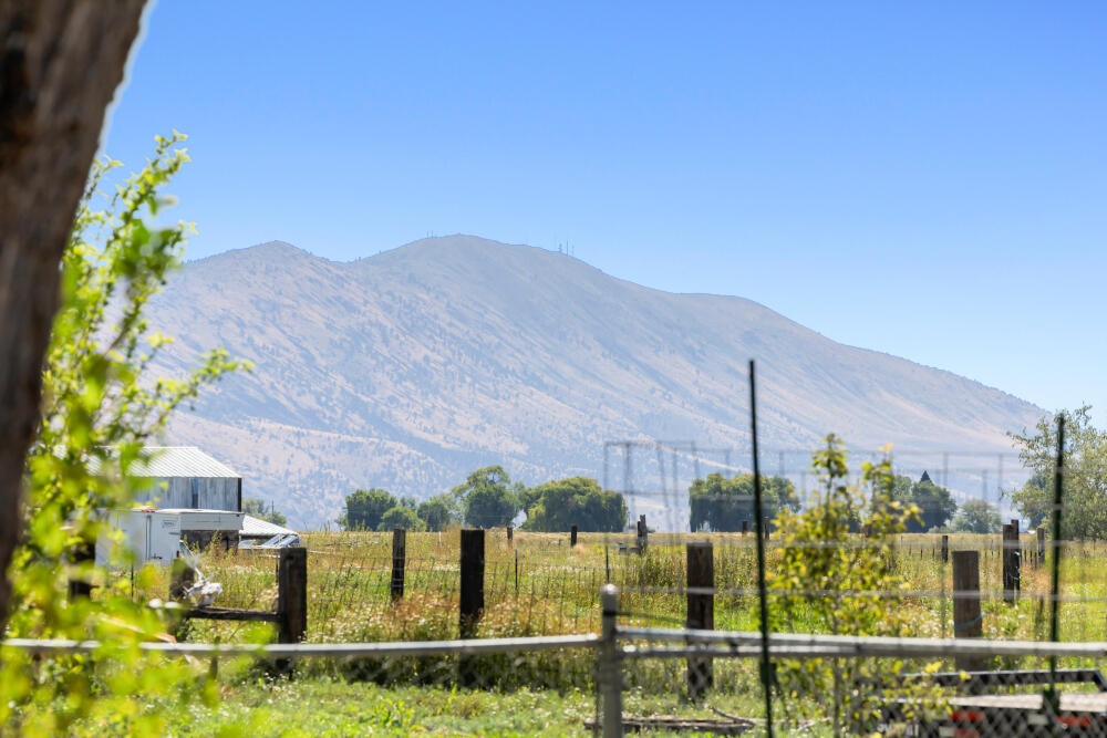 1460 Joe Wright Road Klamath Falls, OR 97603 - Photo 48 of 78 1460JoeWrightRd-22