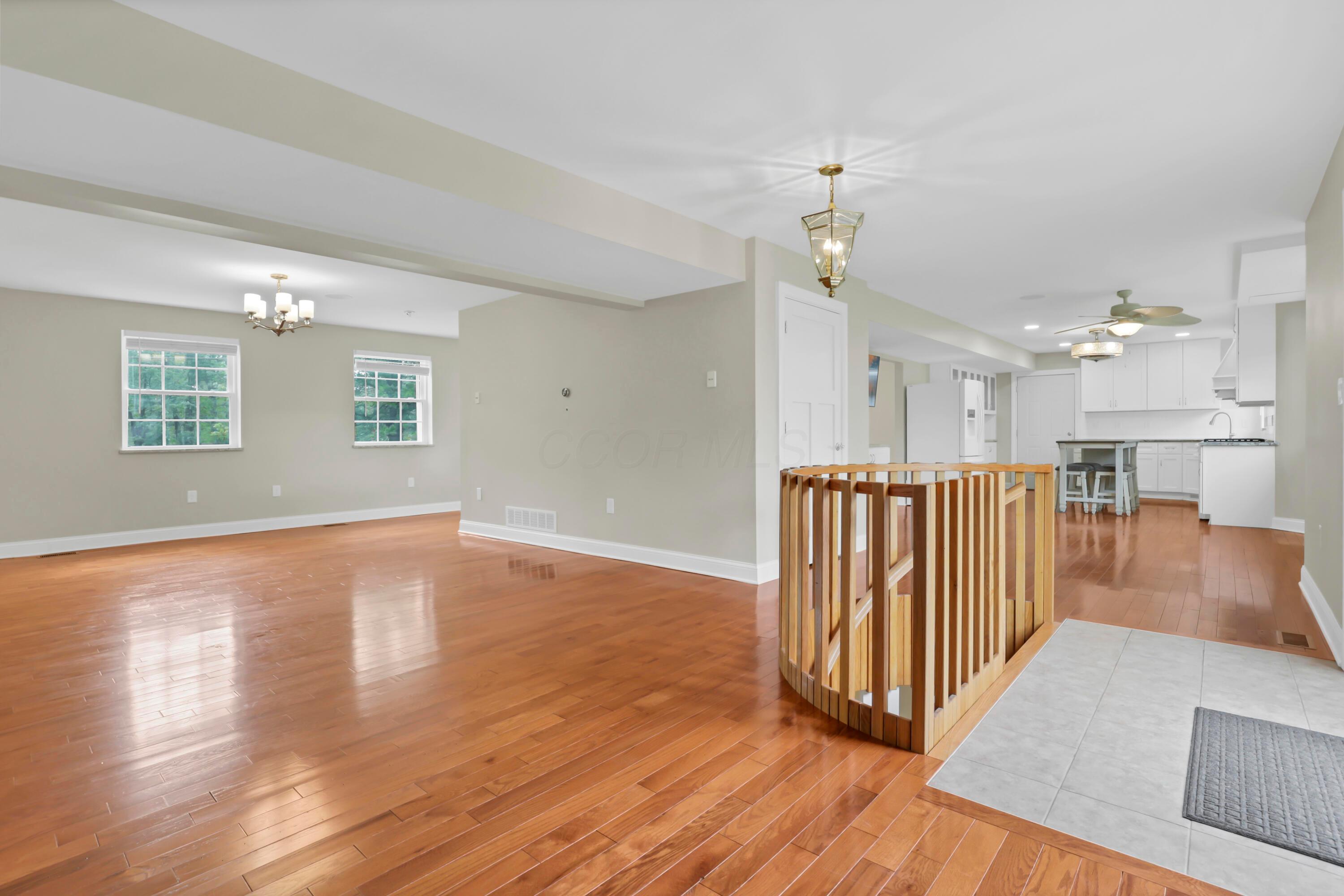 7977 Harlem Road Westerville, OH 43081 - Photo 16 of 94 21-print-0N4A9058