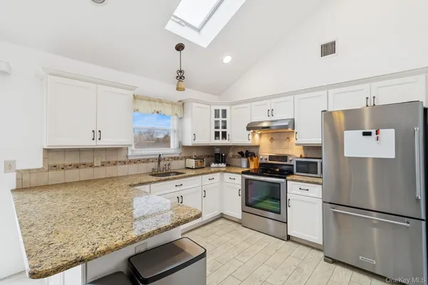 $5,000 | 119 Vineyard Way, Riverhead, NY 11901