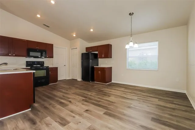 $1,775 | 5035 Belmont Park Lane, Mulberry, FL 33860