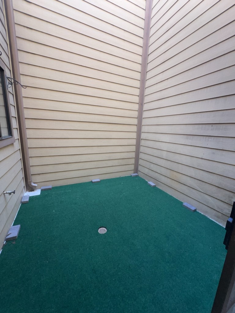 1919 Place Rebecca Lane, Unit H11 Houston, TX 77090 - Photo 15 of 18 a view of a backyard