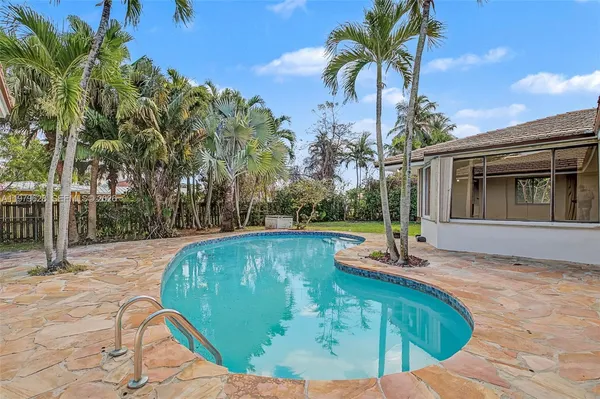 $6,250 | 13621 Southwest 103rd Avenue, Miami, FL 33176