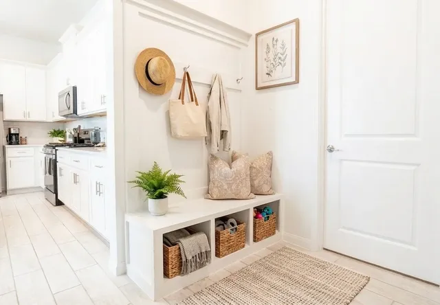 a view of sink with washer and dryer