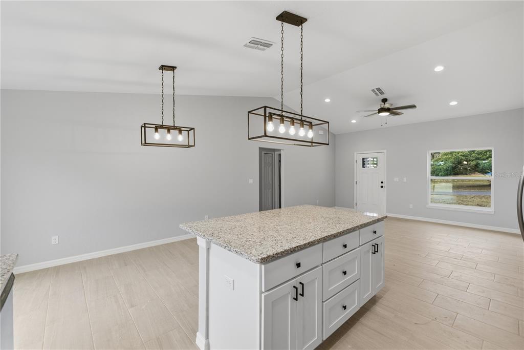20 Locust Loop Circle Ocala, FL 34472 - Photo 9 of 19