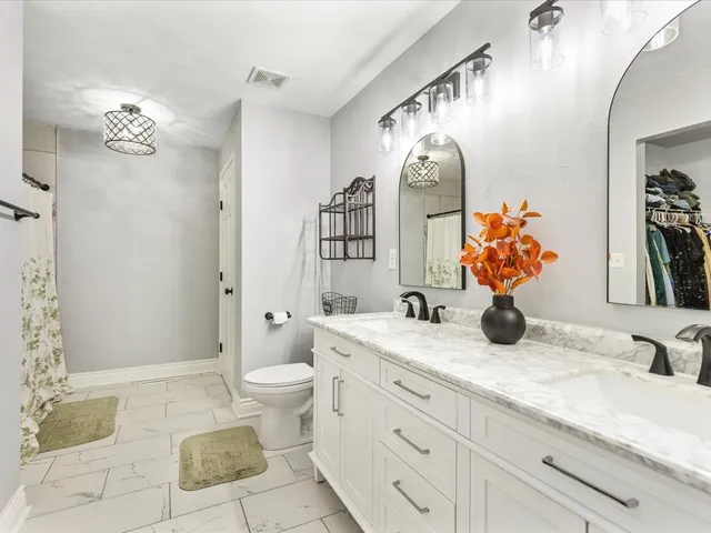 $380,000 | 7218 Salzbrenner Lane, Machesney Park, IL 61115