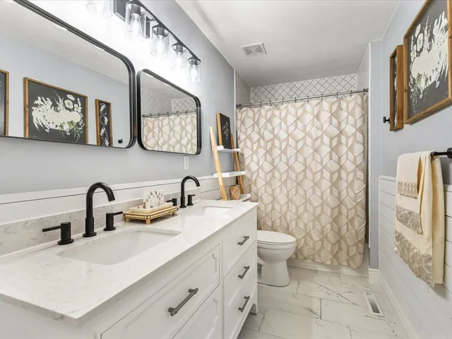 $380,000 | 7218 Salzbrenner Lane, Machesney Park, IL 61115