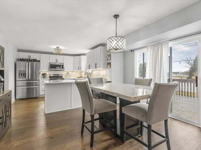 $380,000 | 7218 Salzbrenner Lane, Machesney Park, IL 61115