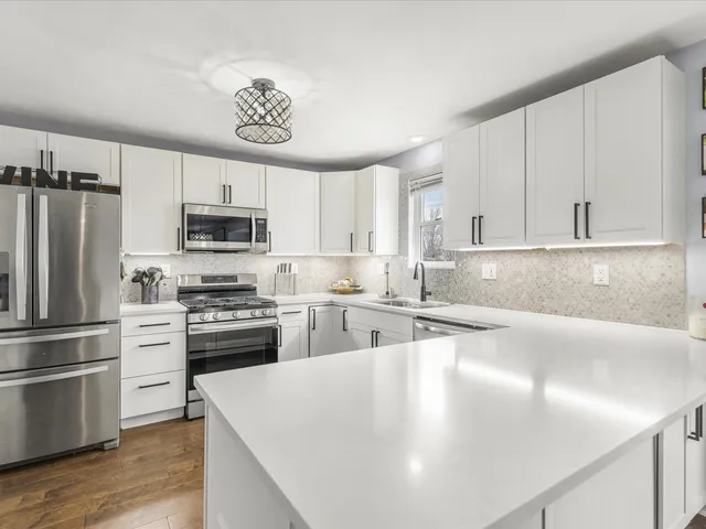 $380,000 | 7218 Salzbrenner Lane, Machesney Park, IL 61115