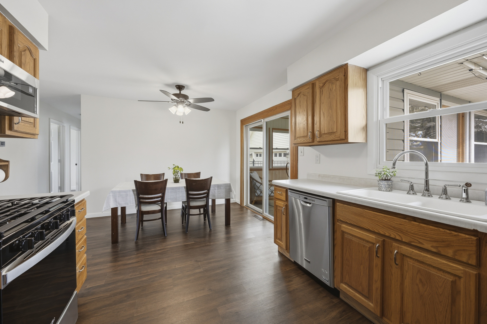 1818 Brickville Road Sycamore, IL 60178 - Photo 11 of 30