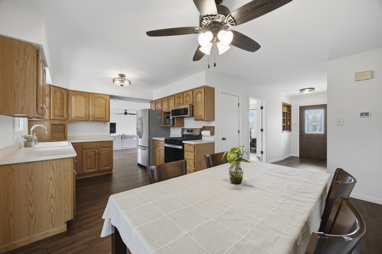 1818 Brickville Road Sycamore, IL 60178 - Photo 12 of 30