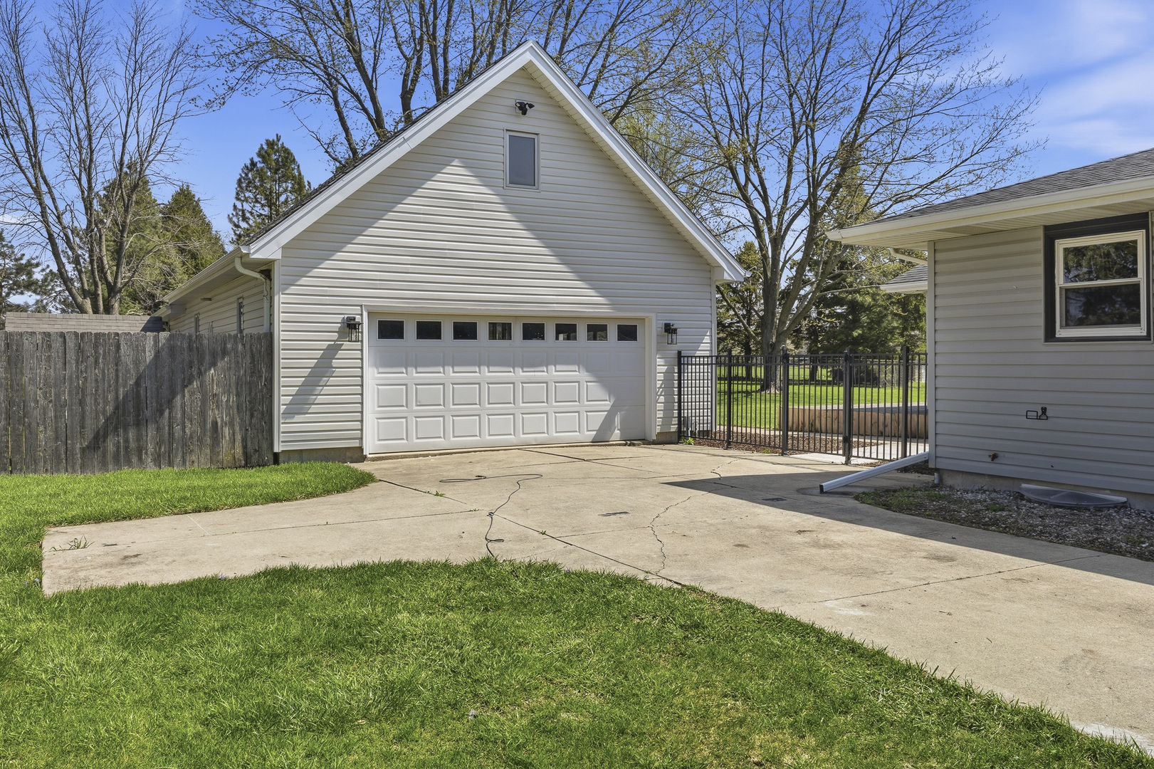 1818 Brickville Road Sycamore, IL 60178 - Photo 3 of 30