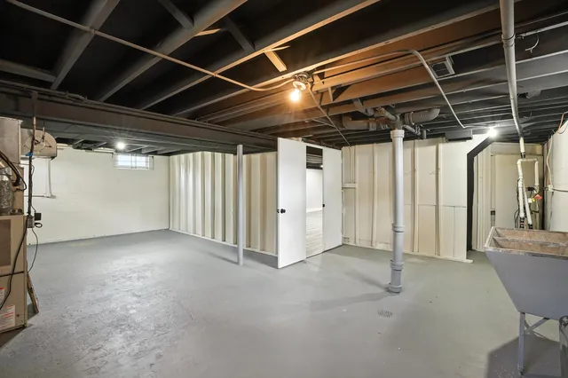 $224,900 | 3312 East 170th Street, Lansing, IL 60438