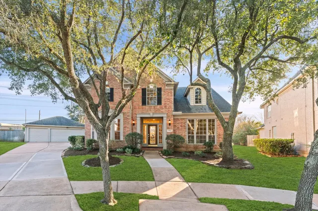 $3,350 | 1914 Rosebay Court, Sugar Land, TX 77478