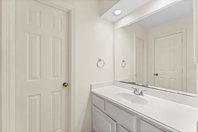 $3,350 | 1914 Rosebay Court, Sugar Land, TX 77478