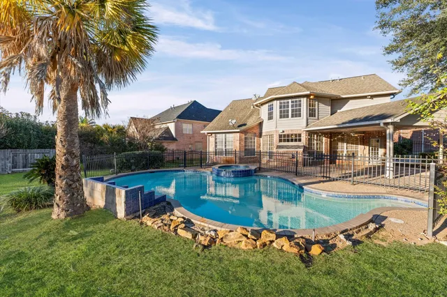 $3,350 | 1914 Rosebay Court, Sugar Land, TX 77478