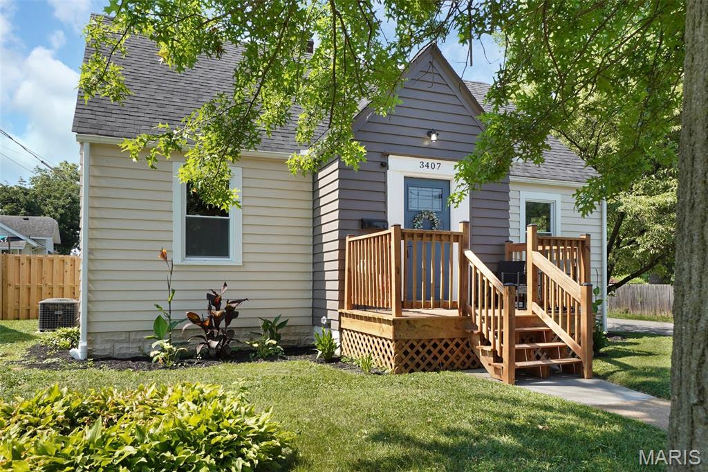 3407 Lincoln Street Alton, IL 62002 - Photo 1 of 34