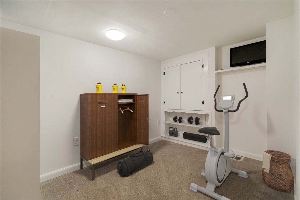 24 Littlefield Road Newton, MA 02459 - Photo 27 of 34