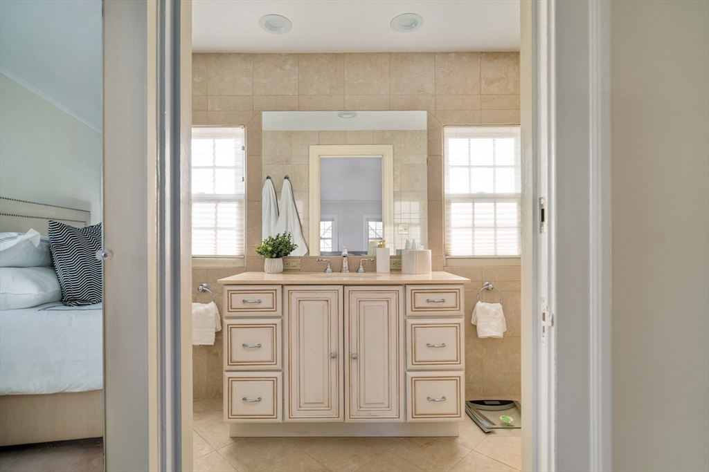 24 Littlefield Road Newton, MA 02459 - Photo 29 of 34