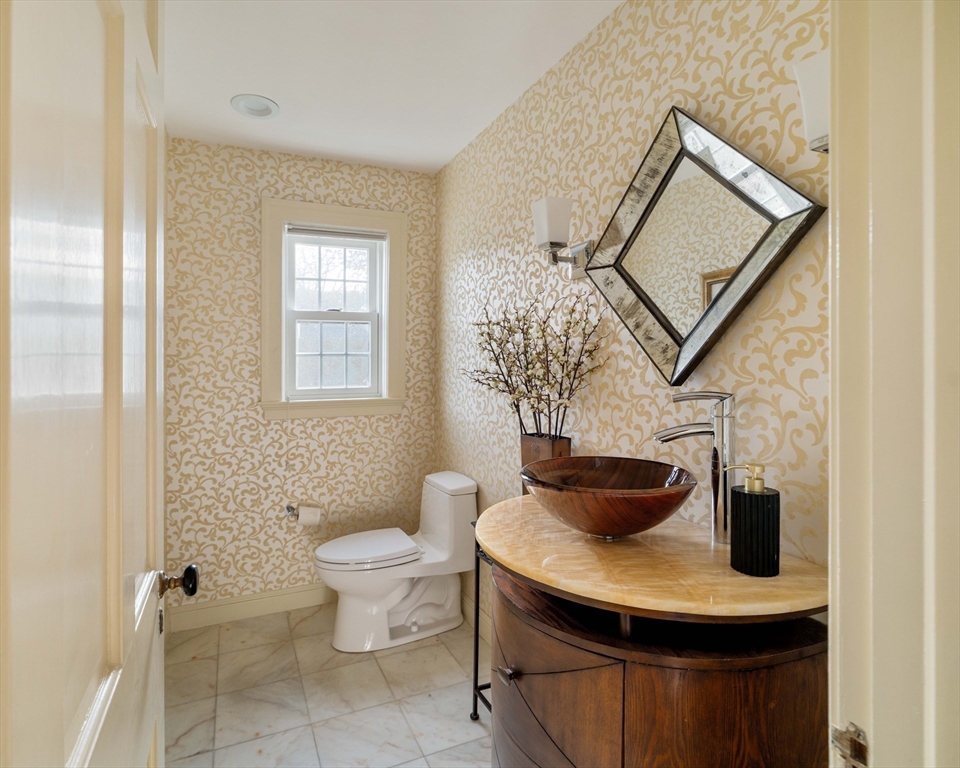 24 Littlefield Road Newton, MA 02459 - Photo 32 of 34