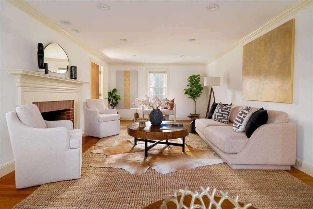 24 Littlefield Road Newton, MA 02459 - Photo 5 of 34