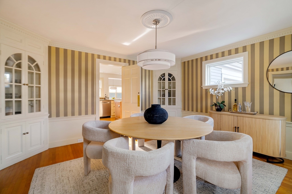 24 Littlefield Road Newton, MA 02459 - Photo 9 of 34