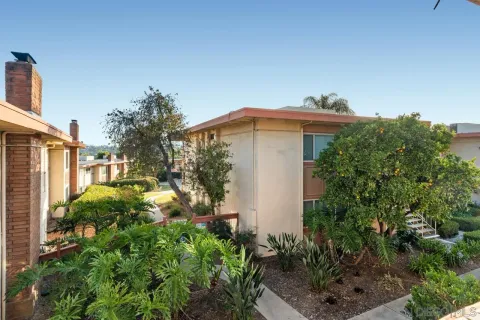 $490,000 | 6876 Hyde Park Drive, Unit G, San Diego, CA 92119