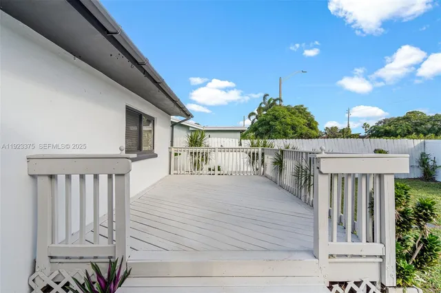 $549,900 | 3392 Northwest 63rd Street, Fort Lauderdale, FL 33309