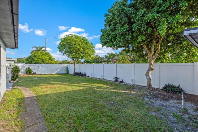 $549,900 | 3392 Northwest 63rd Street, Fort Lauderdale, FL 33309