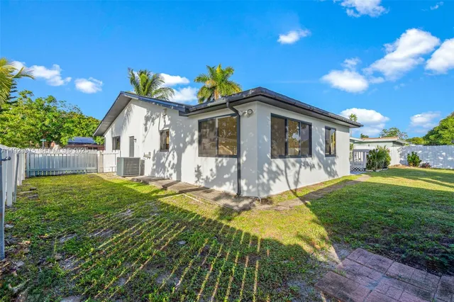 $549,900 | 3392 Northwest 63rd Street, Fort Lauderdale, FL 33309