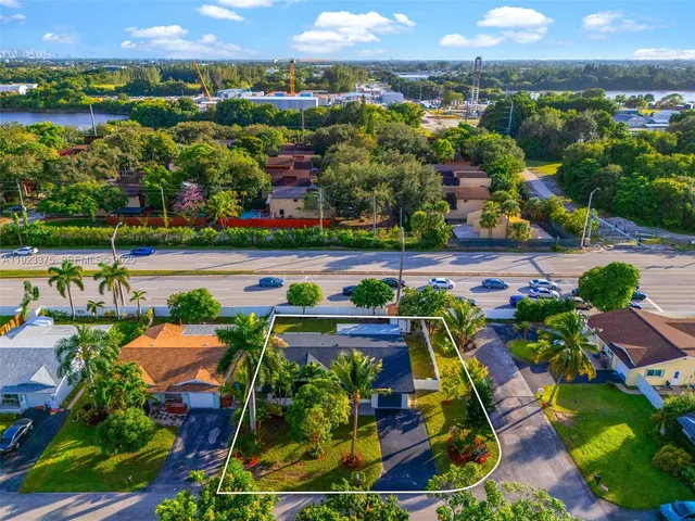 $549,900 | 3392 Northwest 63rd Street, Fort Lauderdale, FL 33309