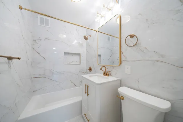 $550,000 | 35-20 Leverich Street, Unit A403 | Jackson Heights