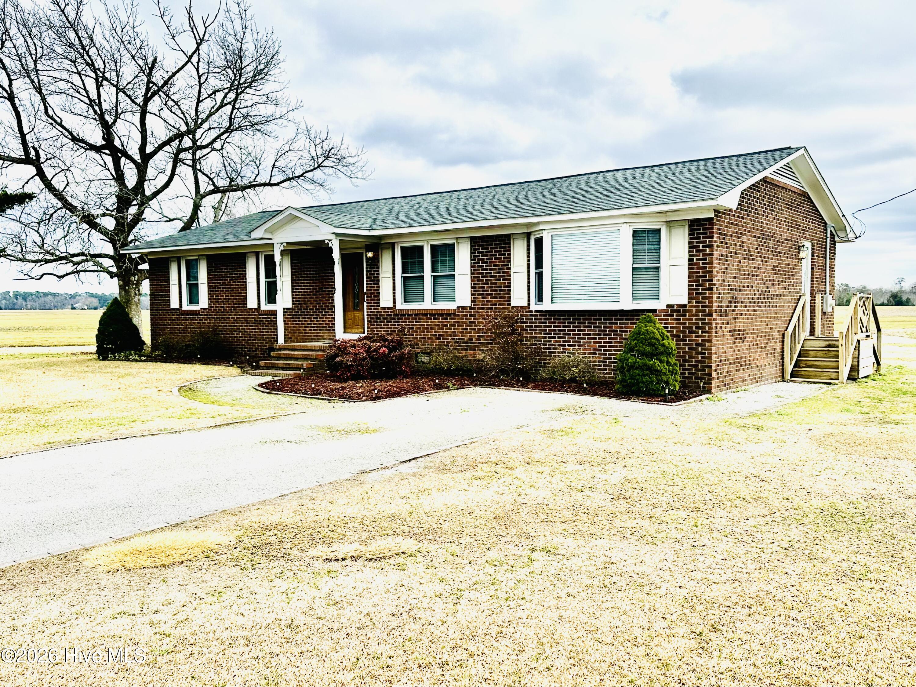 156 Stella Road Stella, NC 28582 - Photo 2 of 12 IMG_9267