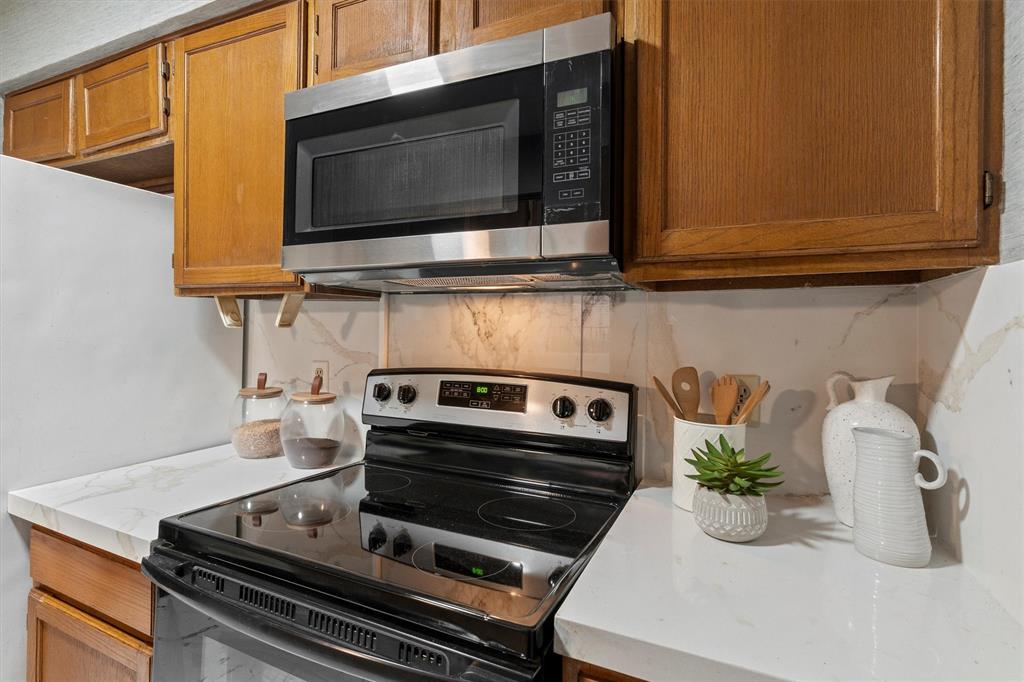 6900 Skillman Street, Unit 406 Dallas, TX 75231 - Photo 10 of 30