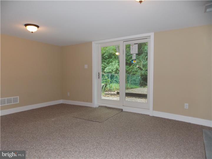 363 Hillside Road Ridley Park, PA 19078 - Photo 23 of 25 Family Room