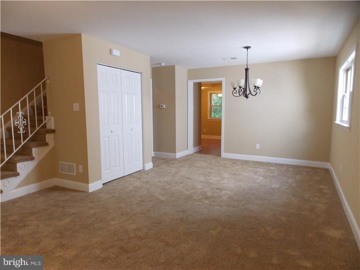 363 Hillside Road Ridley Park, PA 19078 - Photo 4 of 25 Dining Room