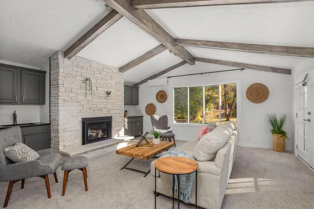 $399,900 | 1300 Parkway Drive, Brookfield, WI 53005