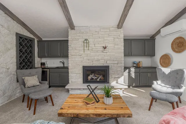 $399,900 | 1300 Parkway Drive, Brookfield, WI 53005