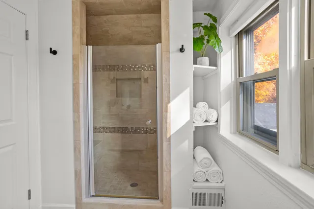 $399,900 | 1300 Parkway Drive, Brookfield, WI 53005