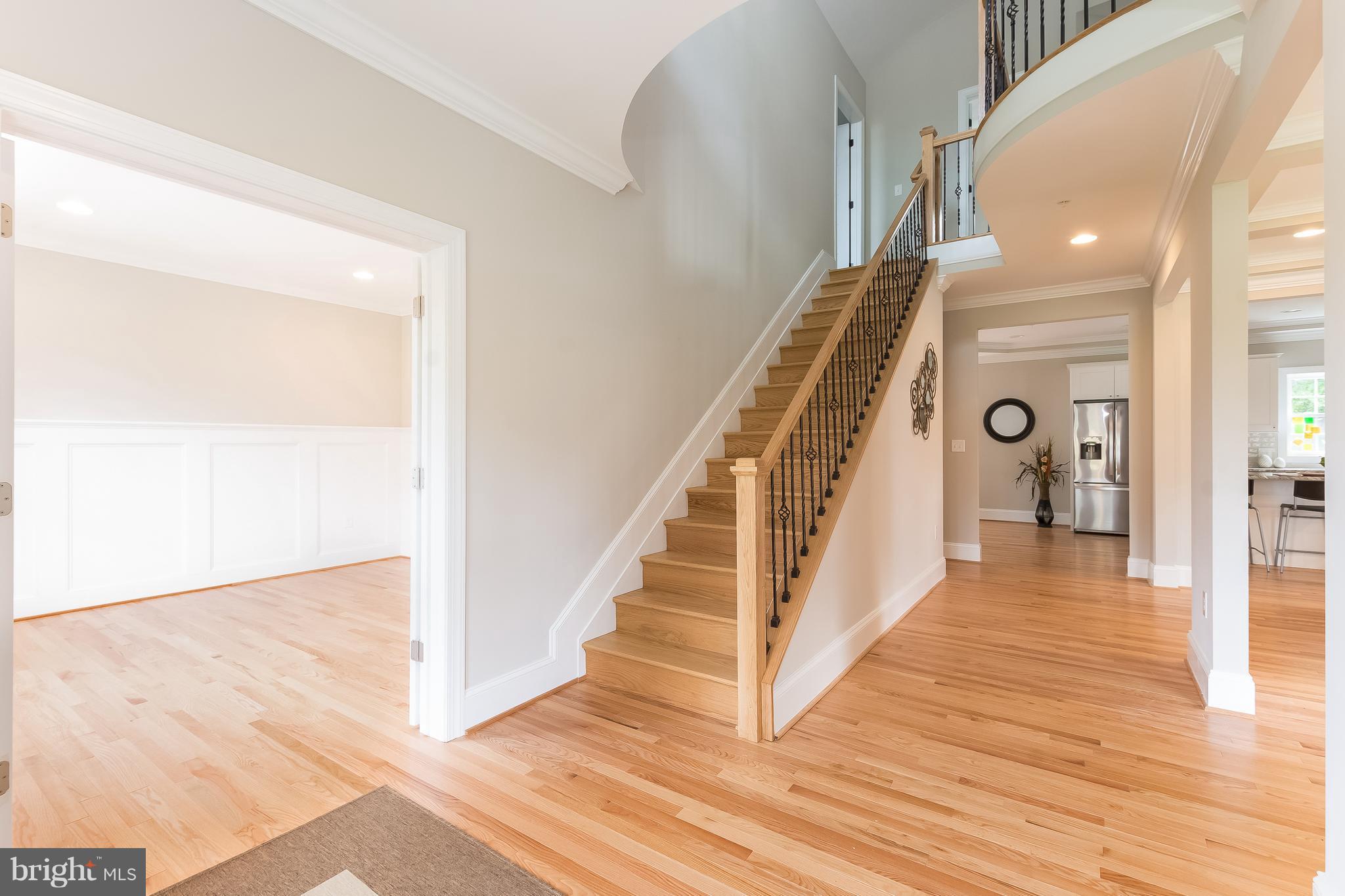 17 North Rolling Road Catonsville, MD 21228 - Photo 14 of 28 Foyer