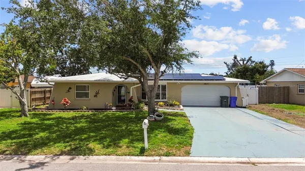 $534,900 | 3507 Oxford Drive West, Bradenton, FL 34205
