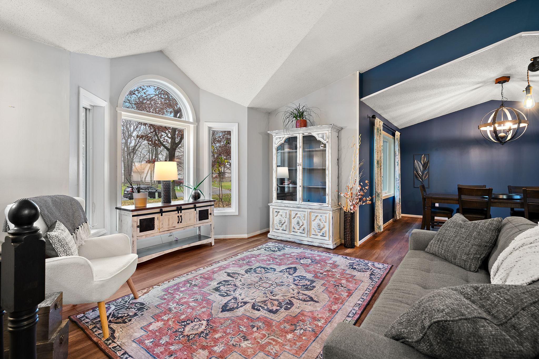 12189 Lily Street Northwest Coon Rapids, MN 55433 - Photo 4 of 56