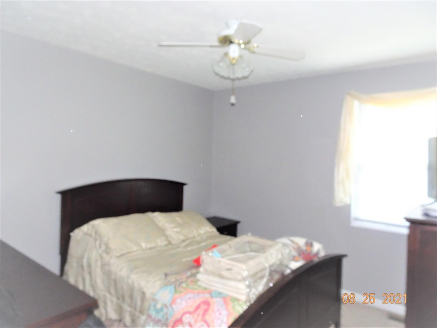 1040 Waycross Road Forest Park, OH 45240 - Photo 18 of 40