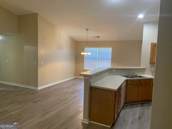 $1,700 | 77 Clark Street, Newnan, GA 30263