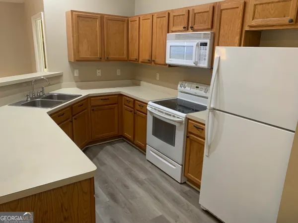 $1,700 | 77 Clark Street, Newnan, GA 30263