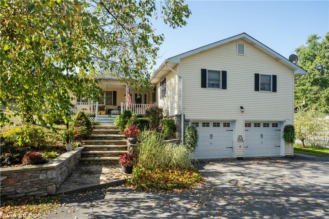 Welcome Home to 38 Craigville Road