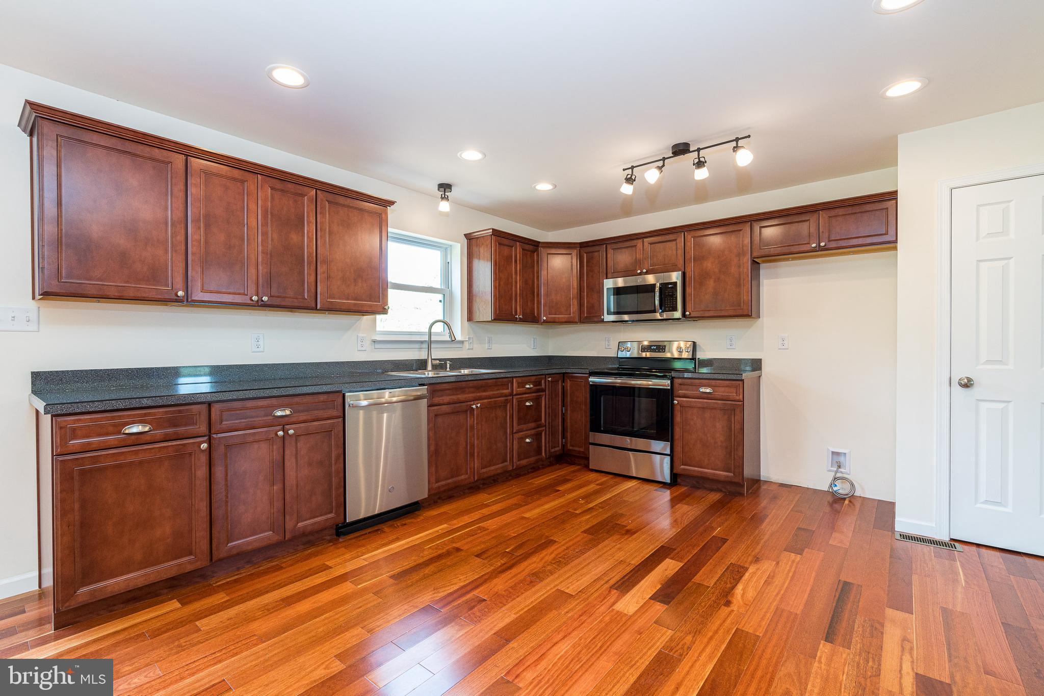 664 Golf Course Road Birdsboro, PA 19508 - Photo 12 of 40 Gallery Image 12
